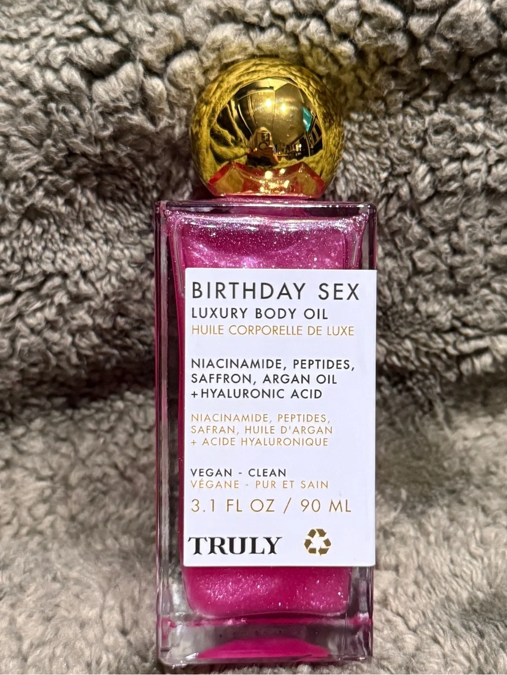 TRULY Birthday Sex Luxury Body Oil - Shimmery Pink & Gold Cap